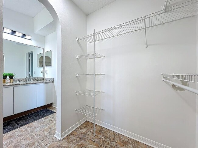 Building Photo - 3155 Atwater Dr