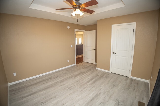 Building Photo - 4055 Westminister Dr