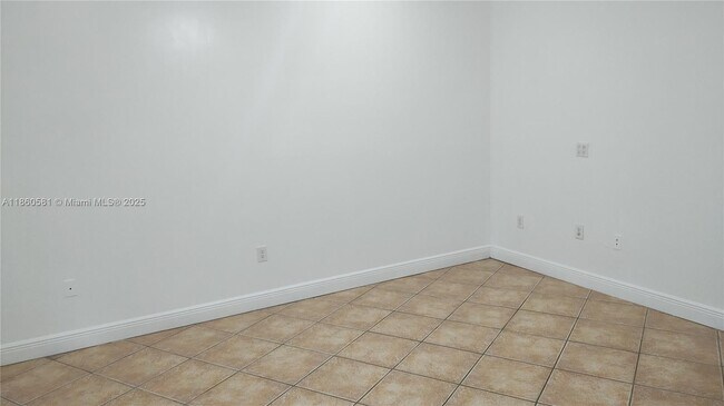 Building Photo - 7965 W 33rd Ln