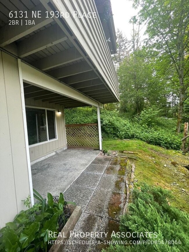 Building Photo - 6131 NE 193rd Pl