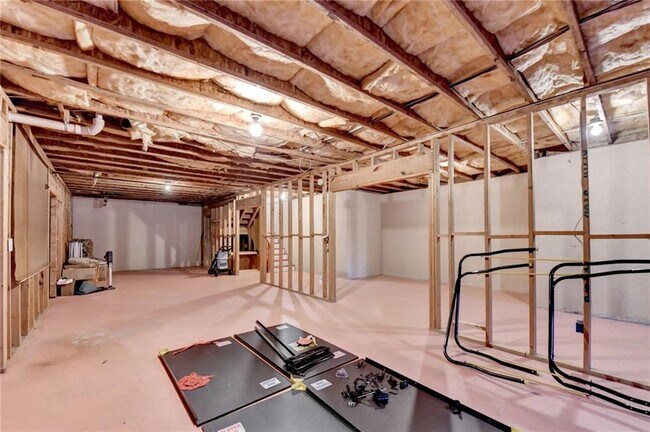 Building Photo - 235 Ruby Forest Pkwy