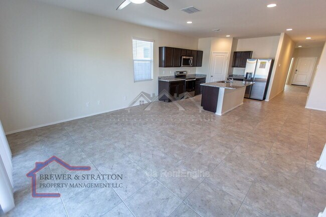 Building Photo - 44498 W Palo Aliso Way