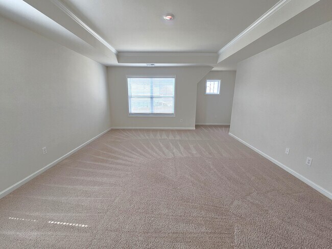 Building Photo - 5451 Cherwell Ave