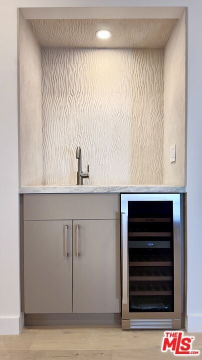 Building Photo - 414 N Palm Dr