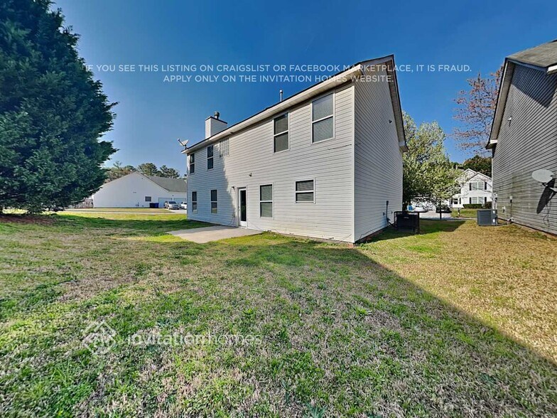 Building Photo - 2756 Live Oak Trail