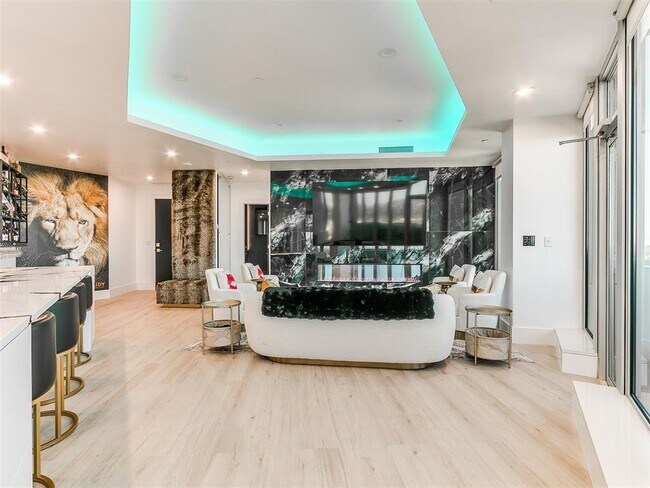 Building Photo - 5900 Mosteller Dr