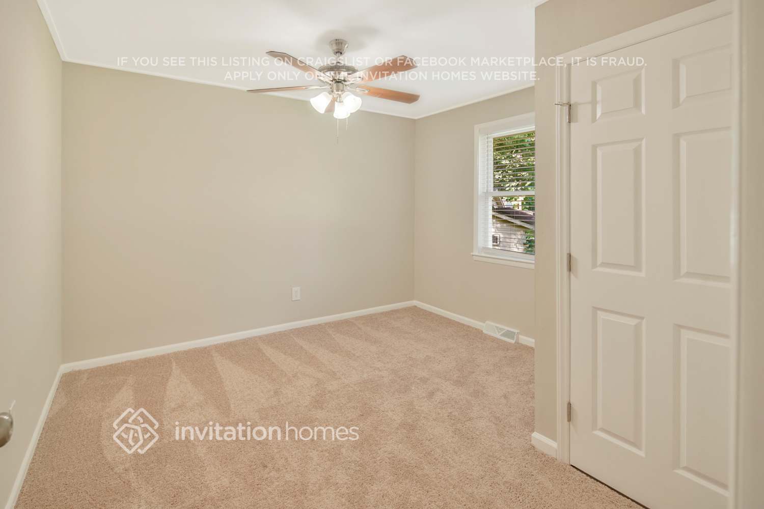 Building Photo - 1424 Sherwood Dr
