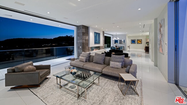 Building Photo - 7080 Mulholland Dr