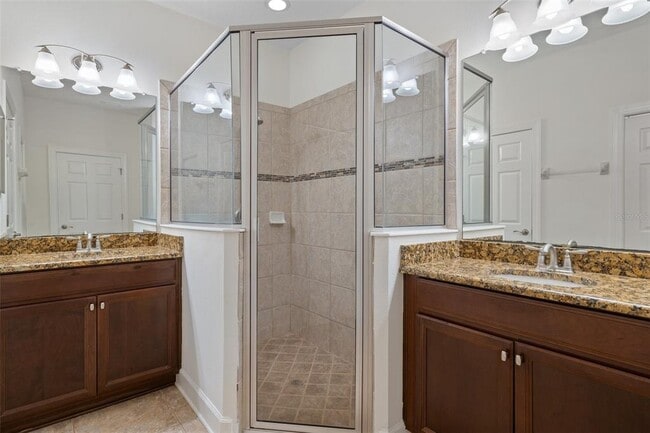 Building Photo - 16030 Bella Woods Dr