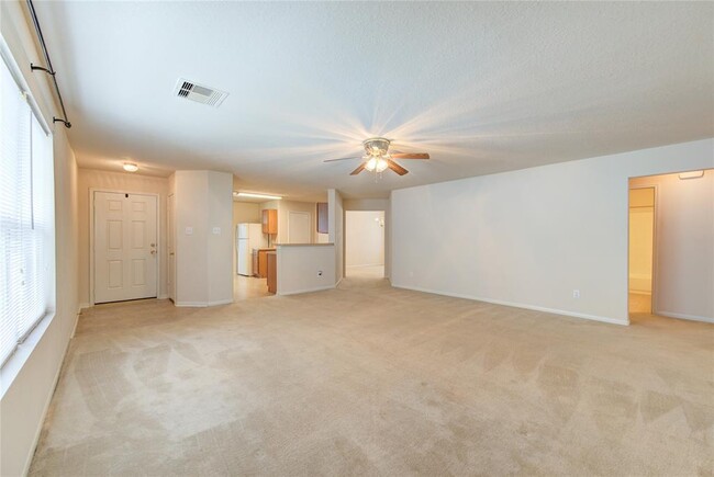 Building Photo - 3639 Barkers Crossing Ave