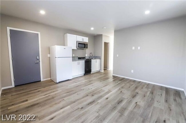 Interior Photo - LOMA Apartments