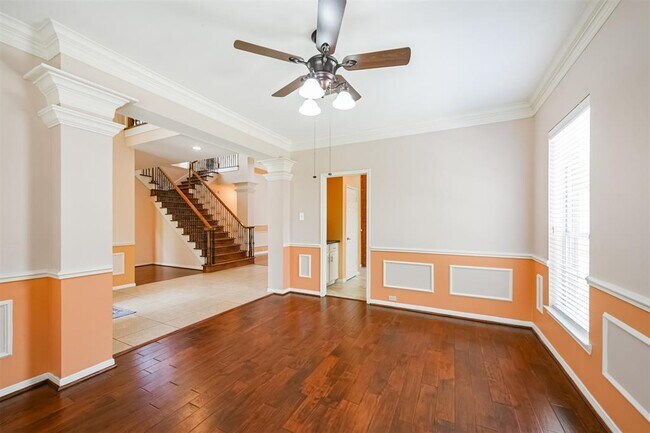 Building Photo - 4003 Bountiful Crest Ln