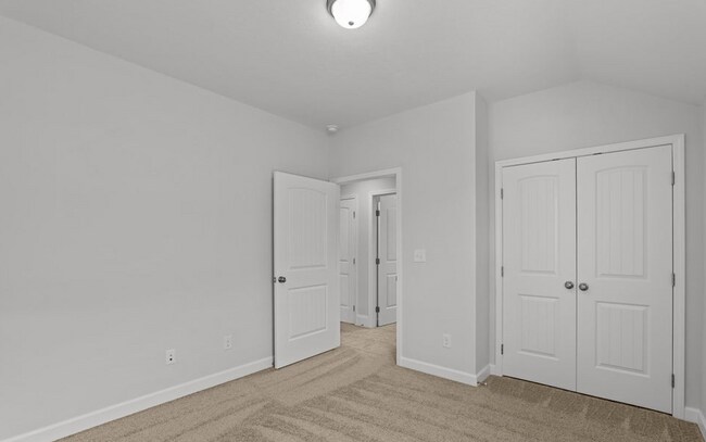 Building Photo - 7417 Paisley Cir