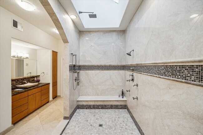 Building Photo - 3224 Alabama Ct
