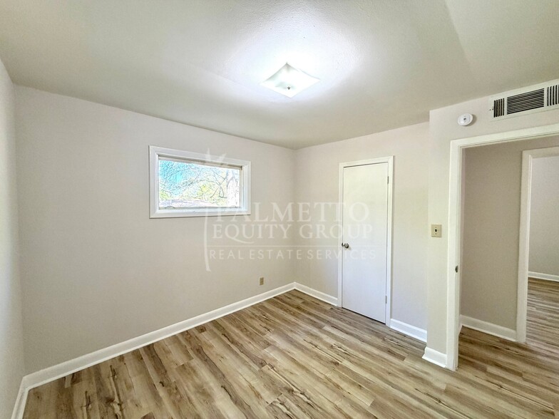 Building Photo - 4224 Kildare Dr