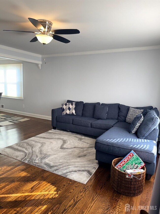 Building Photo - 27 Rector Ave