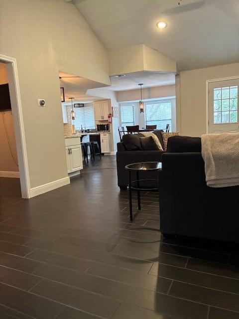 Building Photo - 4308 Miramar Dr