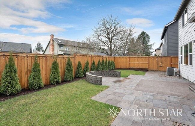 Building Photo - Heritage Crossing Craftsman in Tigard