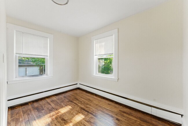 Building Photo - 357 Granite St