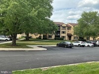 Building Photo - 1306 Sayre Dr