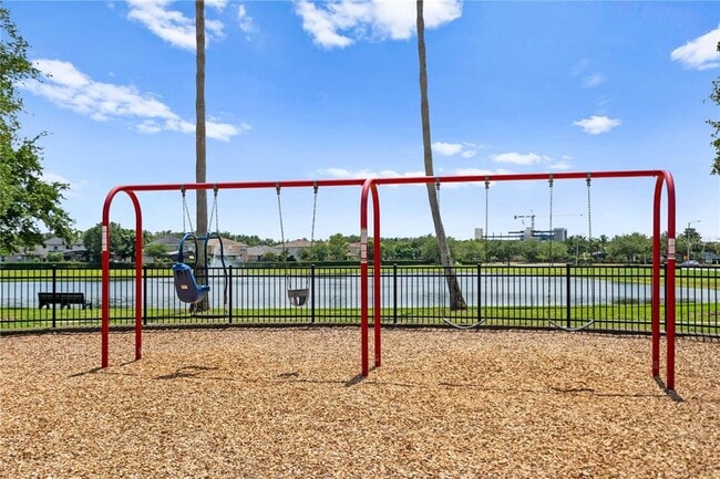 Building Photo - 12917 Grovehurst Ave