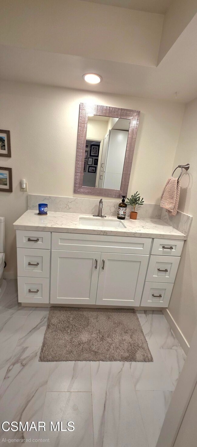 Building Photo - 652 Verna Ave