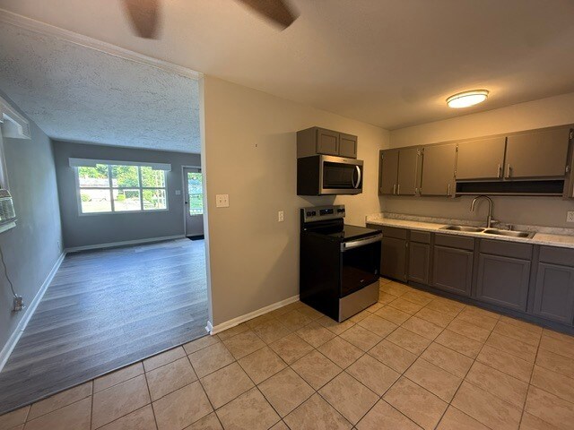 Building Photo - 1012 Meadowbrook Blvd