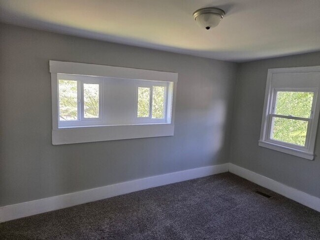 Building Photo - Cozy 3 Bedroom Home in Clarksville!