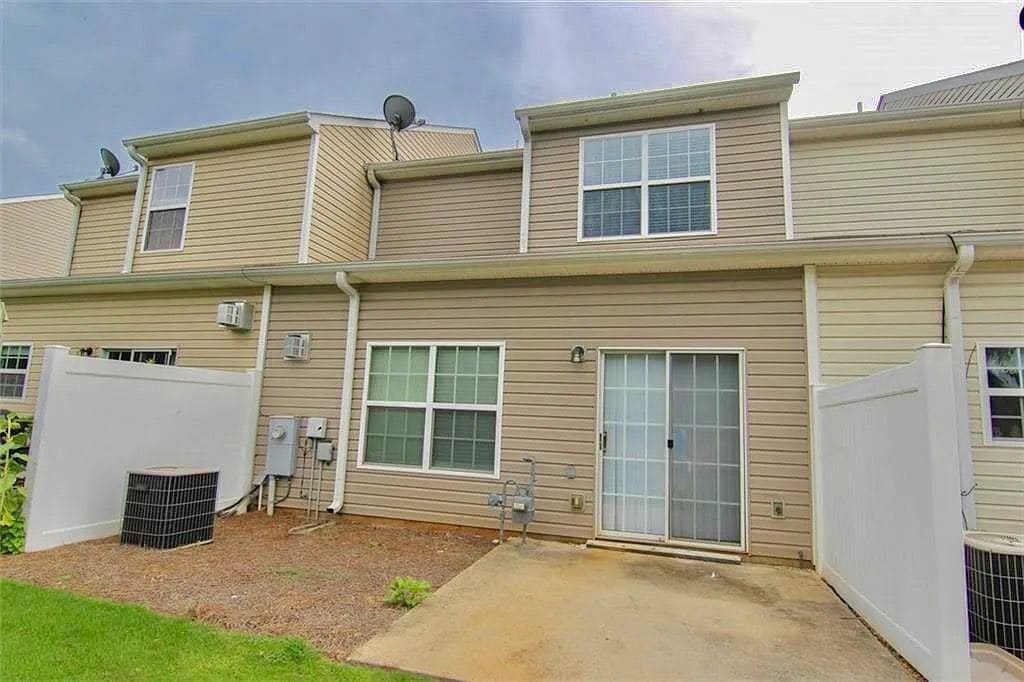 Building Photo - 246 Azalea Cir