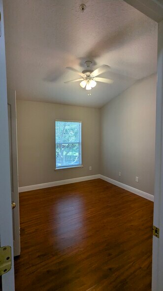 Building Photo - 1531 Little Gem Loop