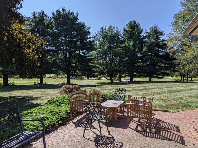 Building Photo - 18 Cricklewood Cir