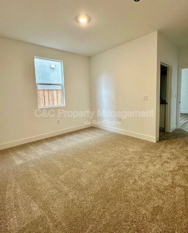 Building Photo - 2782 Old Larks Ln