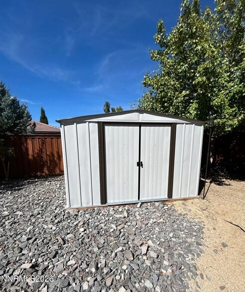 Building Photo - 2726 Alessandro Drive