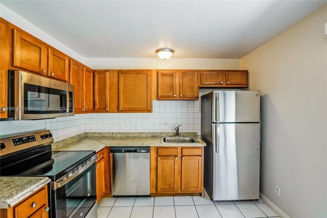 Building Photo - 6648 Osborne Dr