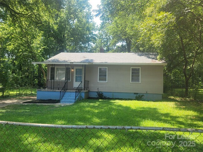 Primary Photo - 2838 Mayfair Ave