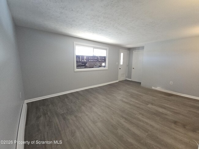 Building Photo - 853 Drinker Turnpike