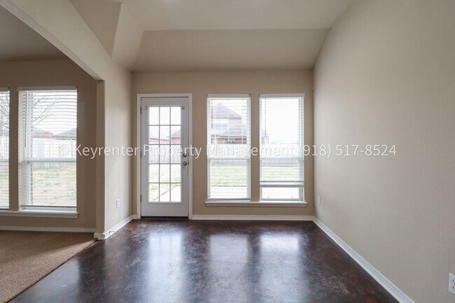 Building Photo - 3 Bed | 2 Bath | Broken Arrow