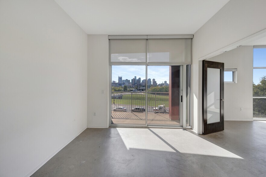 Building Photo - 2115 Yeaman Pl