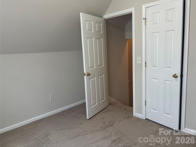 Building Photo - 1426 Peach Park Ln