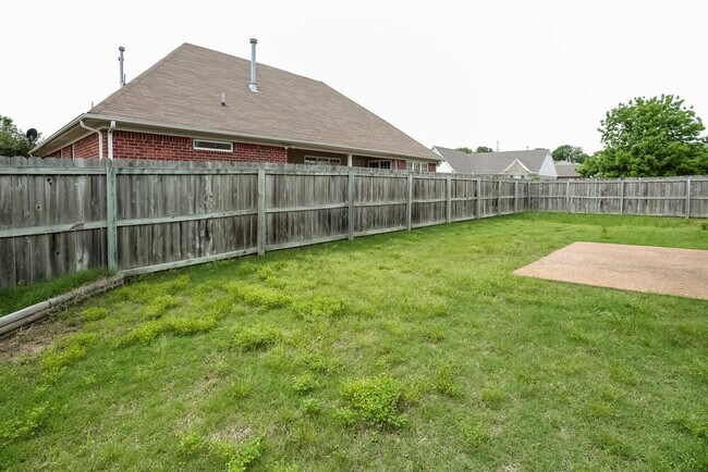 Building Photo - 2745 Dry Well Cove