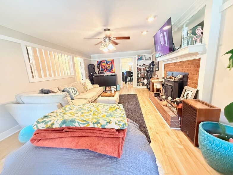 Living Room - 2950 Cloverhurst Dr