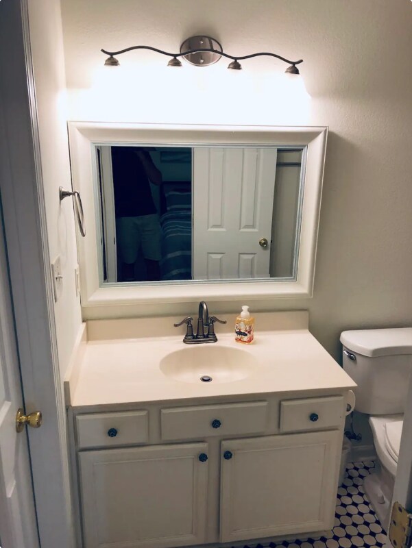 Building Photo - 105 Ross Moore Ave