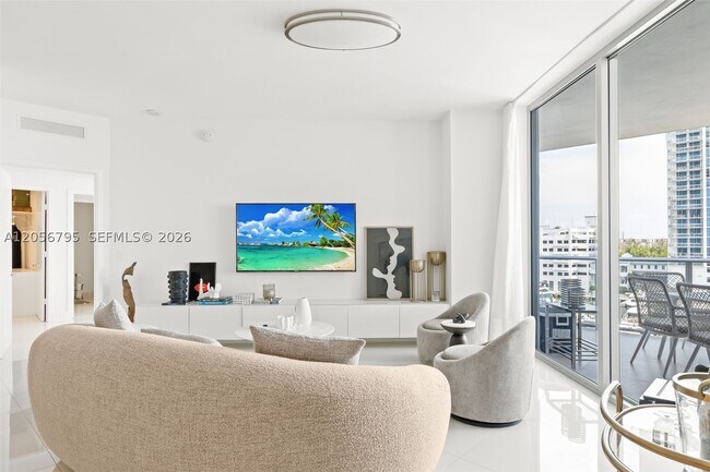 Building Photo - 17111 Biscayne Blvd