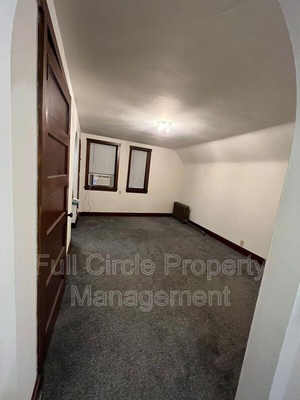 Building Photo - Chester Manor