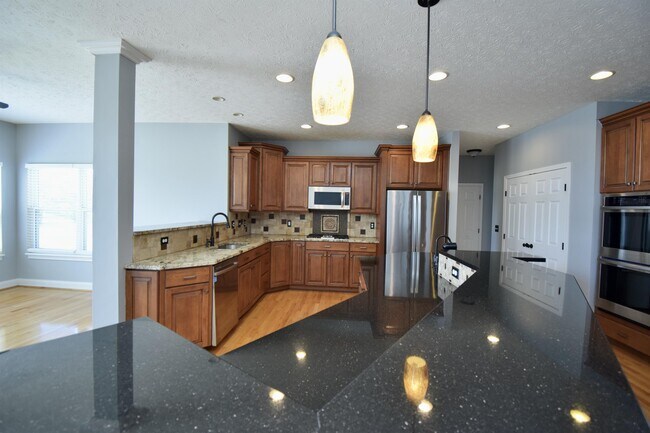 Building Photo - 5167 Elm Leaf Trail