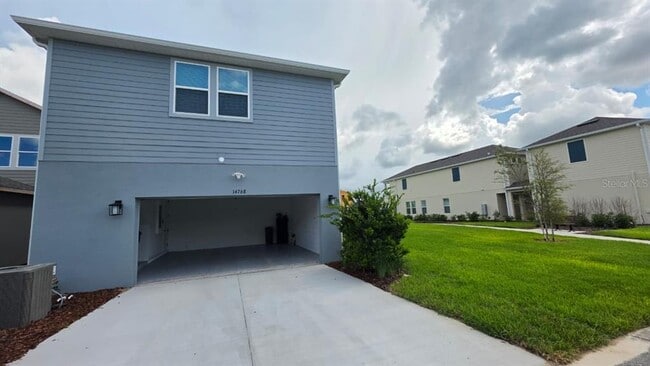 Building Photo - 14768 Field Daisy Dr