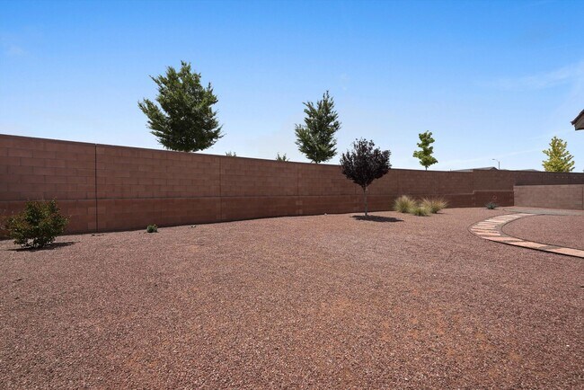 Building Photo - 3205 Tazanita Lp SE
