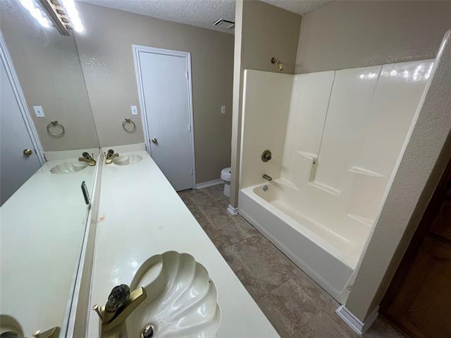 Building Photo - 407 Hillcroft Cir
