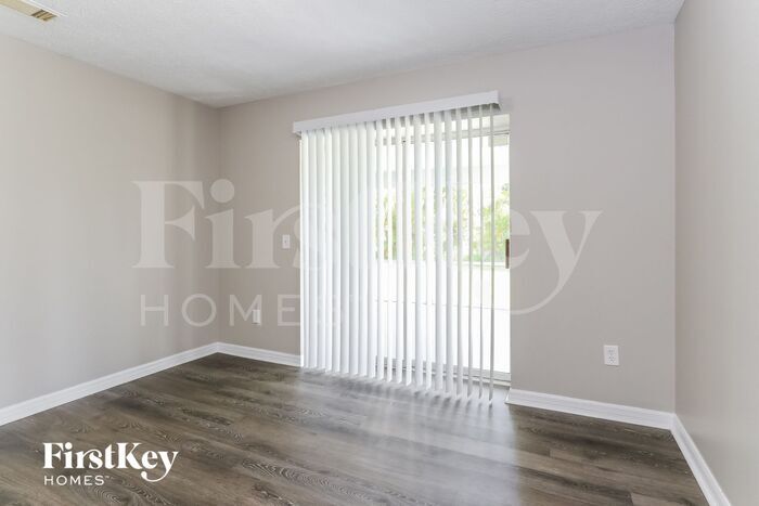 Building Photo - 3265 SW Escarole St