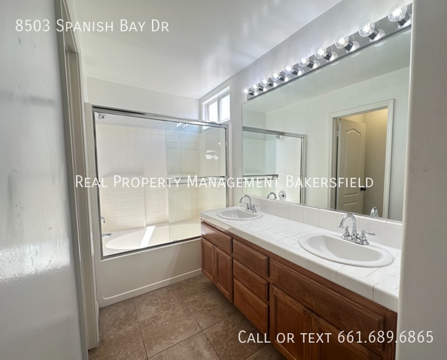 Building Photo - 8503 Spanish Bay Dr